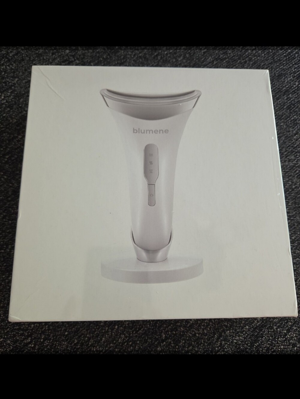 White Personal Care Device - Sleek Home Use